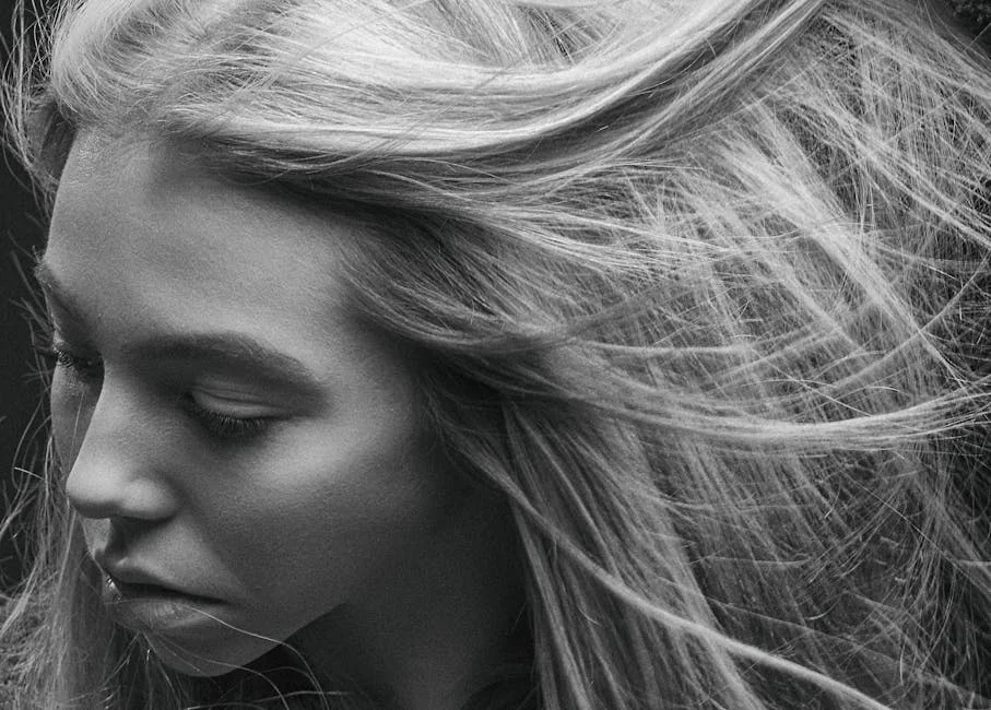 Ariana Grande Cambia de Look y Sorprende al Mundo — ¿Qué Significa para Venezuela? — Futbol Americano